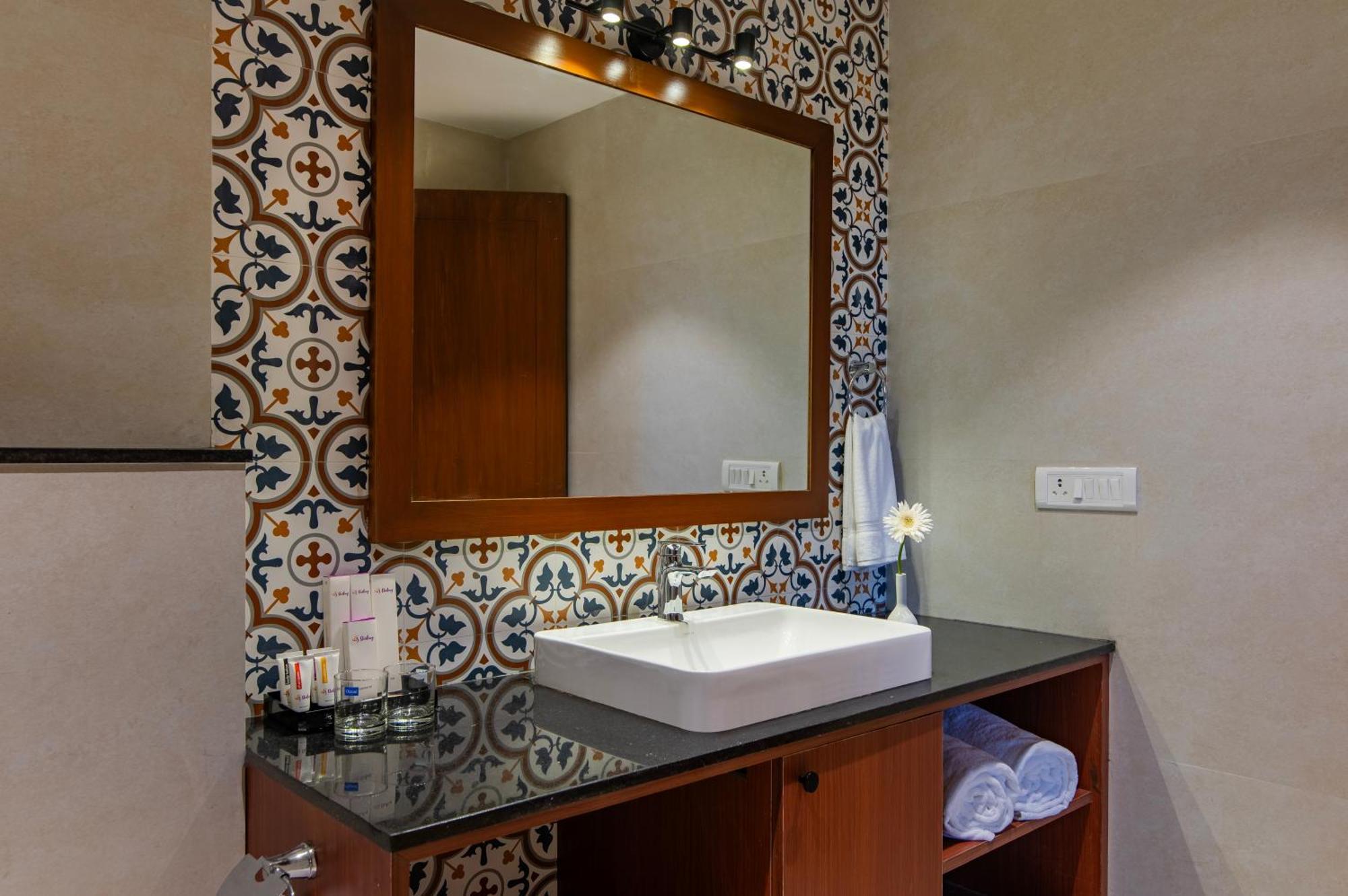 Hotel Sterling Karwar Exterior foto